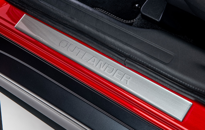 Mitsubishi Outlander Entry Guards, Inotec Design