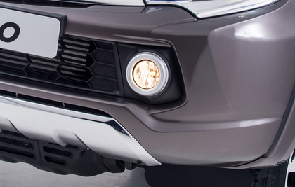Mitsubishi L200 Front Foglamp Kit