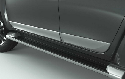 Mitsubishi L200 Side Door Garnish